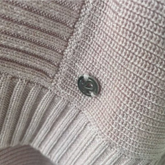 NWOT - Lululemon Divinity Scarf/Poncho/Cape - Pale Pink - OS - Picture 5 of 9